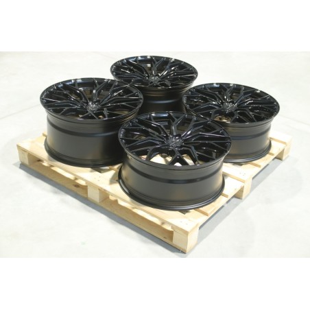Set of CVR1 21x9 ET30 + 21x10,5 ET35 5x112 Gloss Black