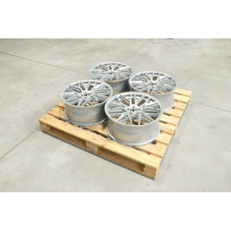 Set of JR28 18x7,5 ET30 + 18x7,5 ET35 5x100 Gloss Silver